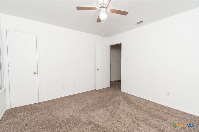 Building Photo - 3602 Malibu Ln