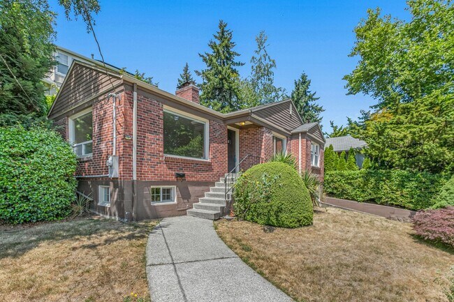 Building Photo - 3bd/1.75ba Seattle House