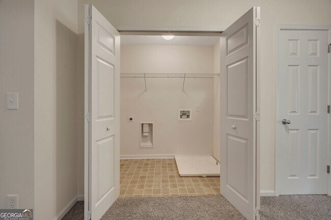 Building Photo - 2297 Baker Station Dr