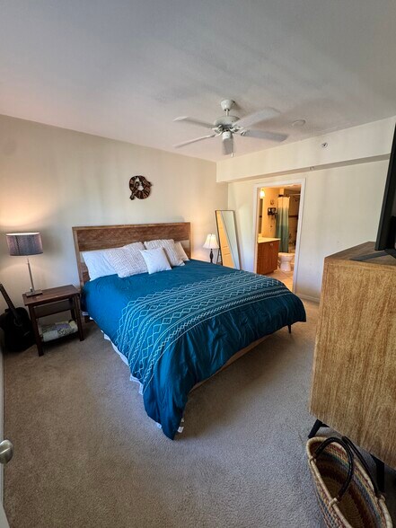 Building Photo - 6556 Emerald Dunes Dr