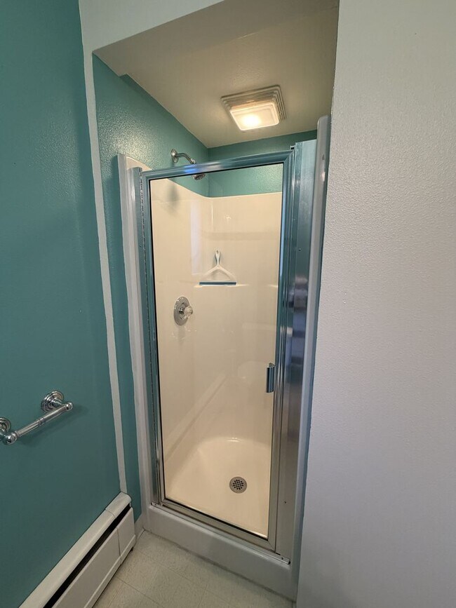 Building Photo - 1150 N 5th St