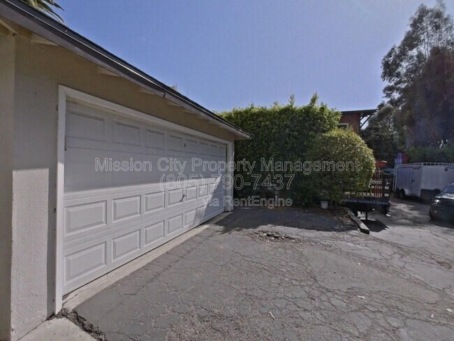 Building Photo - 515 N Alisos St