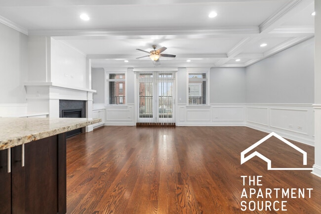 Building Photo - 1324 W Grand Ave