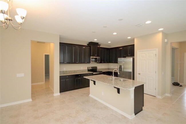 Building Photo - 11415 Acacia Grove Ln