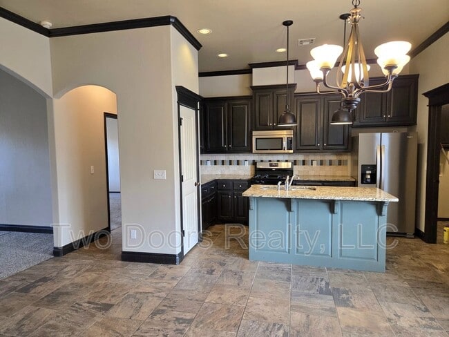 Building Photo - 19217 Grassmere Way