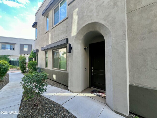 Building Photo - 7333 E Vista Bonita Dr