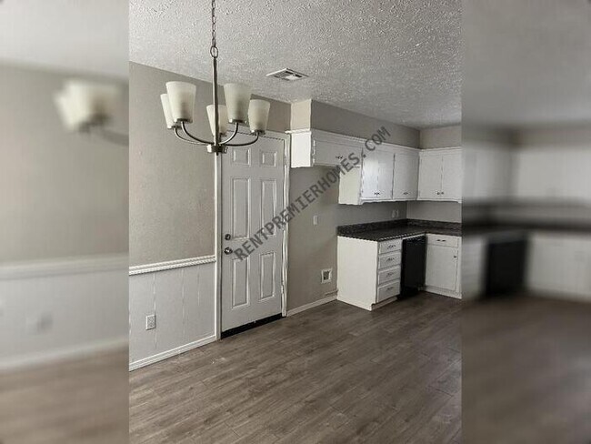 Building Photo - 4413 NW 12th St