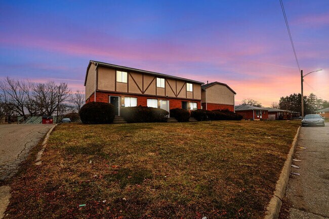 Building Photo - 4056 Carlton Ave