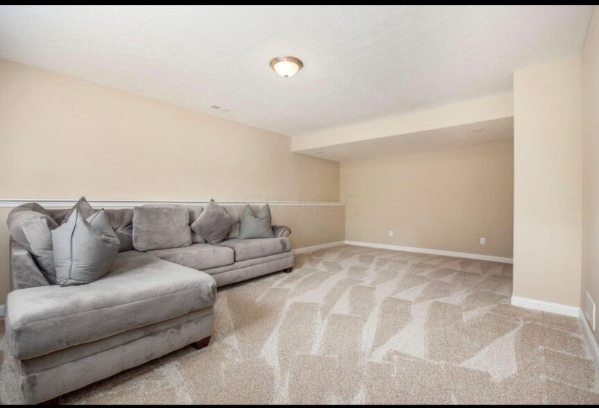 Building Photo - 5266 Copper Creek Dr