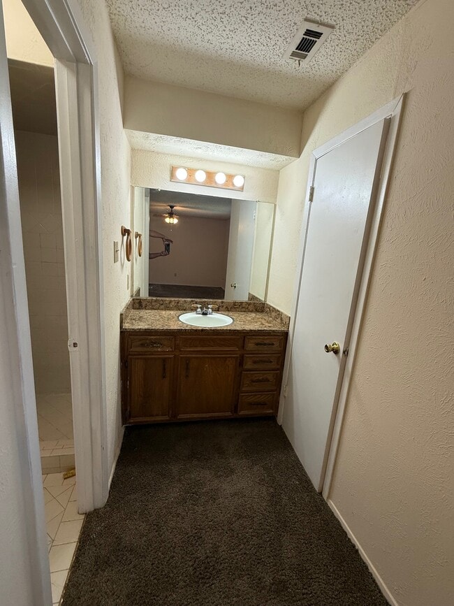 Building Photo - 508 Dogwood Trail