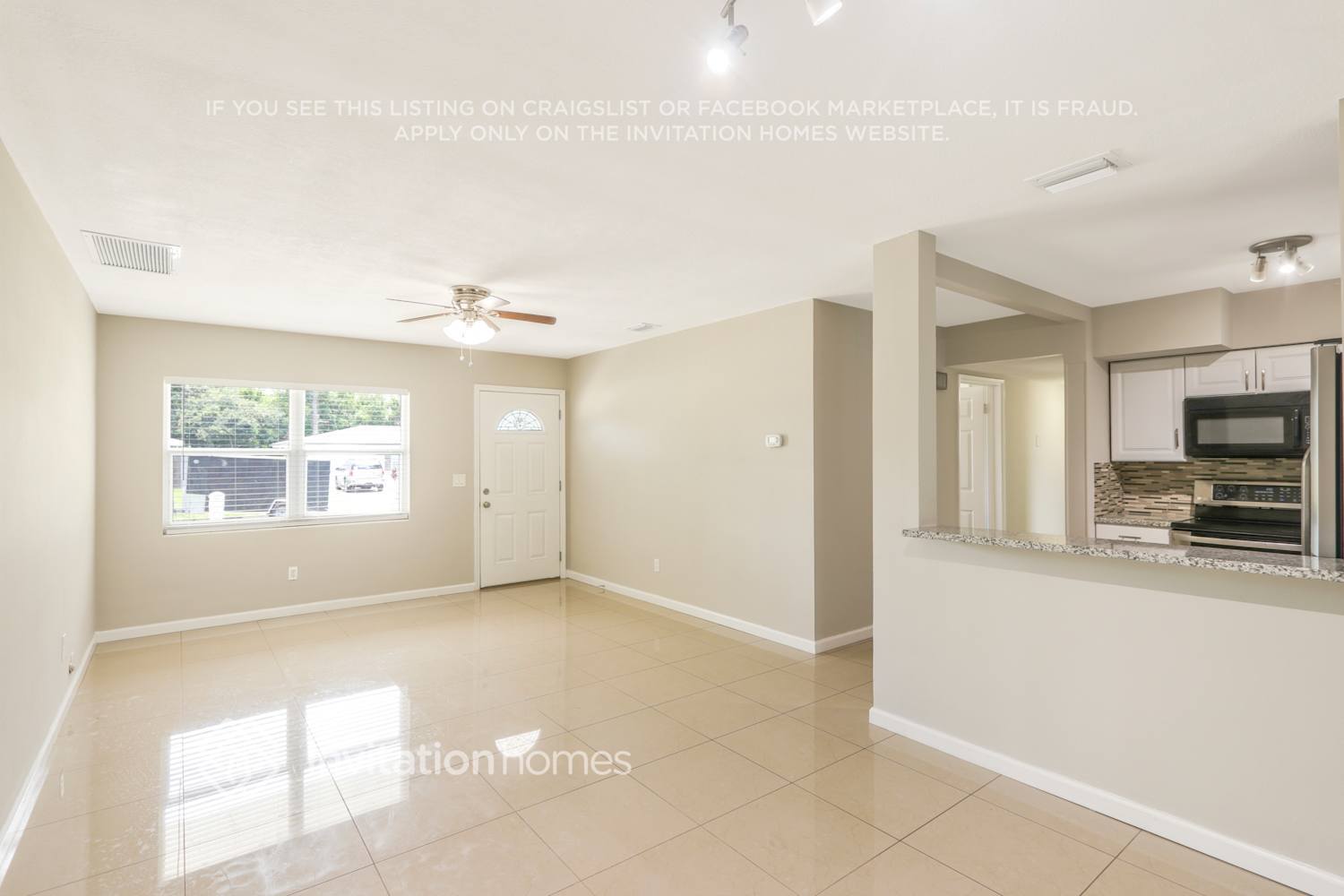 Building Photo - 1429 Regina Dr W