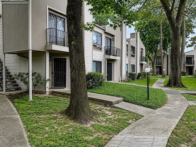 Building Photo - 17202 Imperial Valley Dr