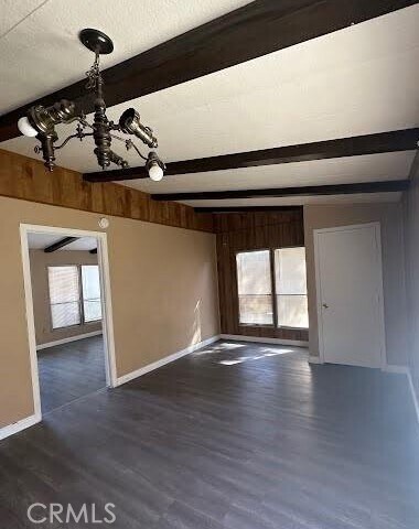 Building Photo - 21180 Mazie Ave