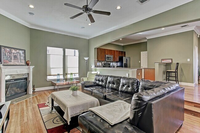 Building Photo - 5334 Kiam St