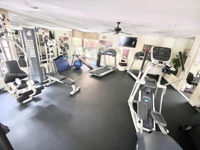 Building Photo - 10125 W Sunrise Blvd