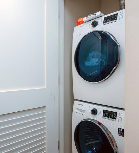 Washer and Dryer in Unit - 700 W E St