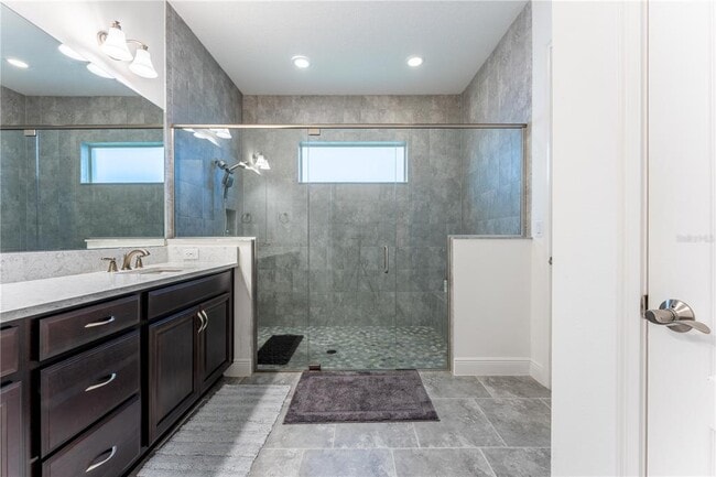 Building Photo - 13019 Stanthorne Ave