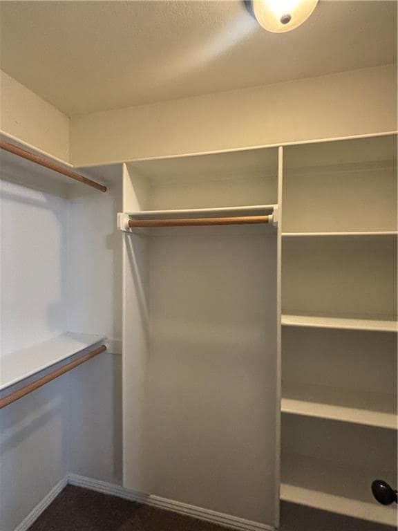 Building Photo - 320 Violet St