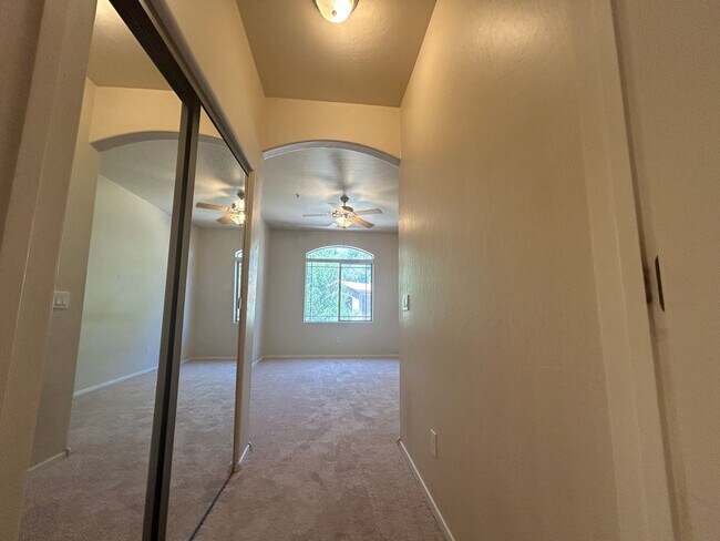 Building Photo - 2155 N Grace Blvd