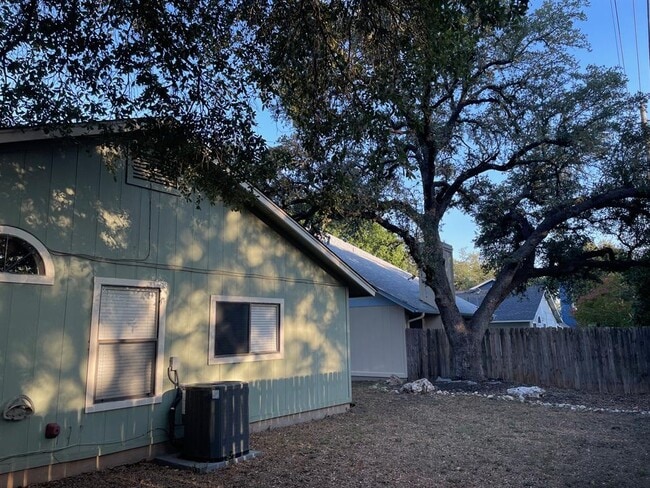 Building Photo - 10512 N Platt River Dr