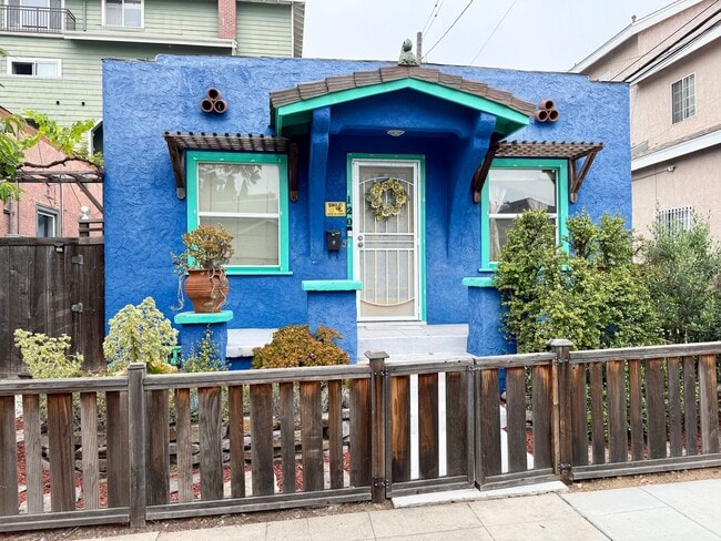 Primary Photo - Stylish Bungalow in Hillcrest