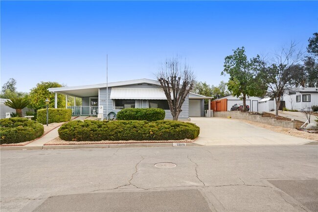 Building Photo - 33828 Plowshare Rd