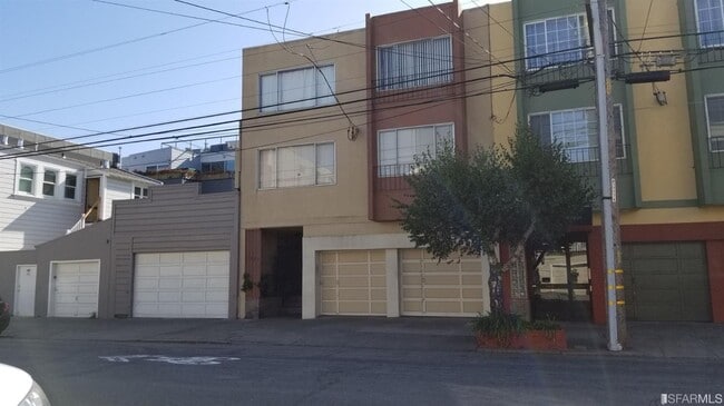 Building Photo - 1907 Greenwich St