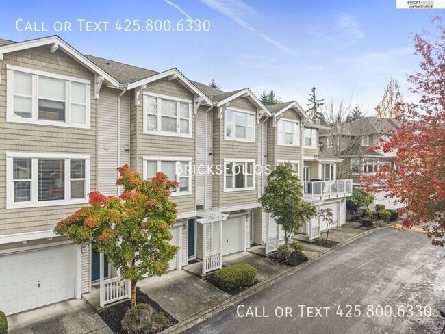 Building Photo - Prime Bellevue Location – Parkside Townhom...