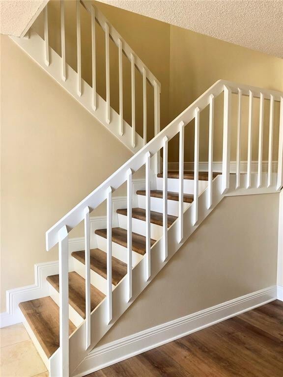 Building Photo - 714 7th Ct