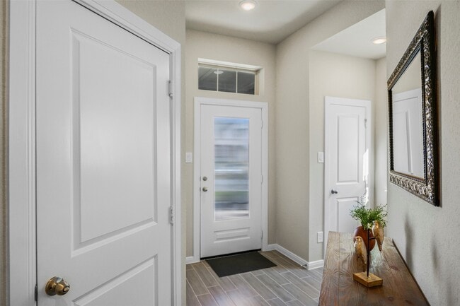 Building Photo - 7474 Cattail Fls Ln