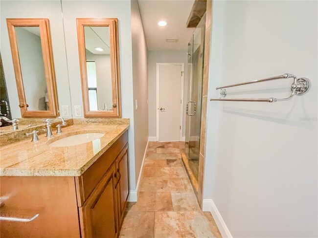 Building Photo - 3502 Sunbeam Dr