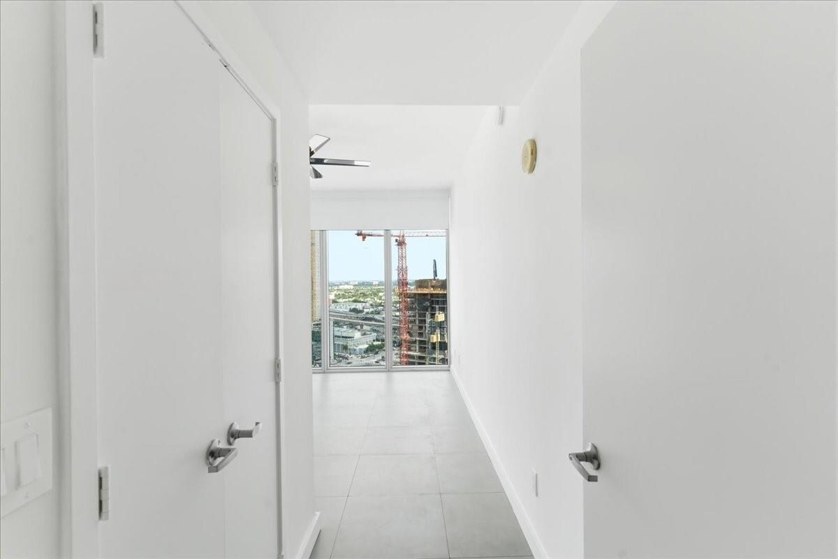 Building Photo - 888 Biscayne Blvd