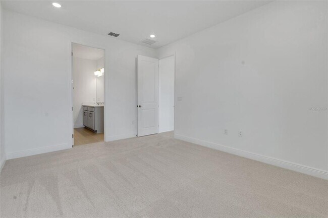 Building Photo - 1018 Swamp Chestnut Lp