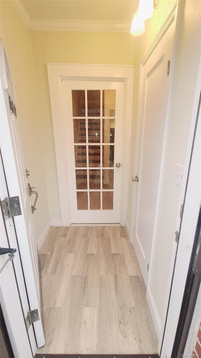 Building Photo - 68-11 Dartmouth St