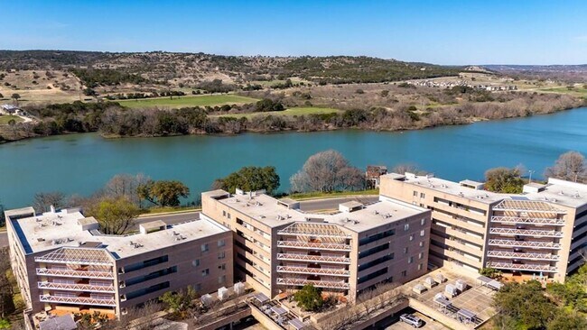 Primary Photo - FOR LEASE!!