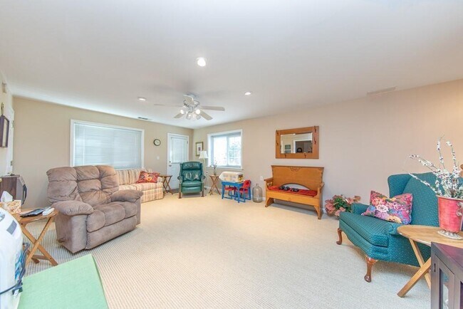 Building Photo - 2501 Peregrine Trail NW