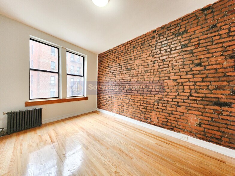 Building Photo - 112 Haven Ave