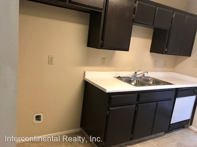 Building Photo - 3104 Brookfield Loop