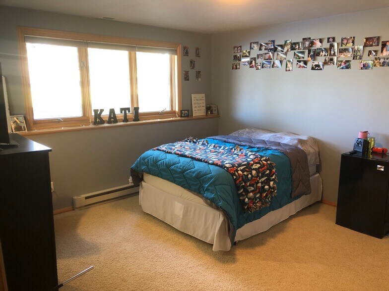 Bedroom 2 - 4012 Buckeye Way