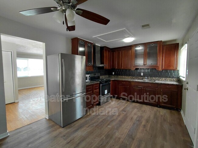 Building Photo - 8120 Kennedy Ave