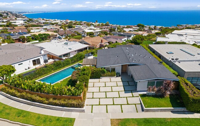 Primary Photo - 18320 Clifftop Way