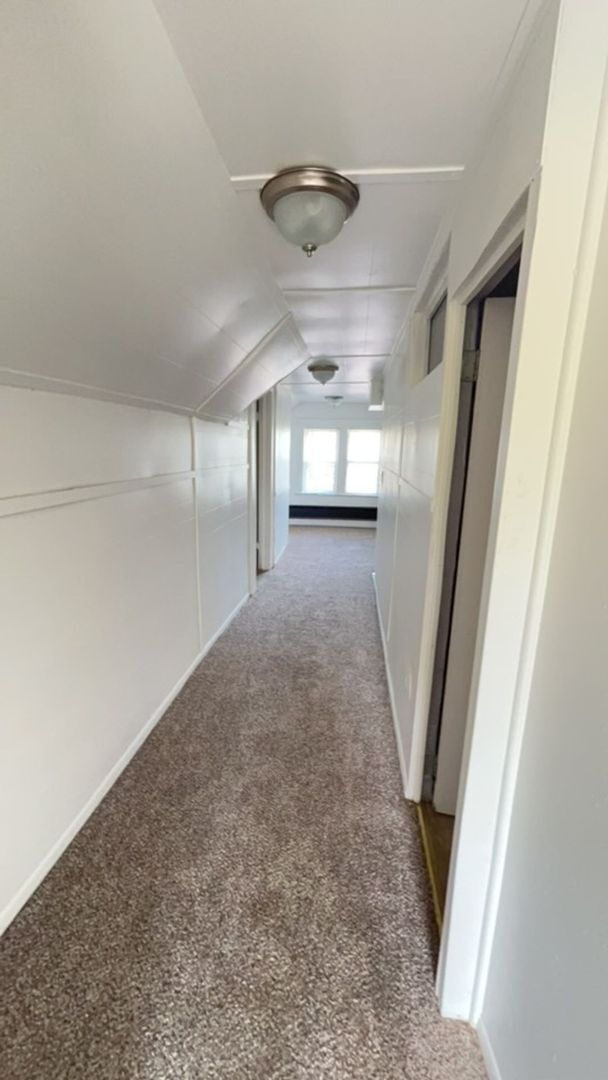 Building Photo - 600 E Main St