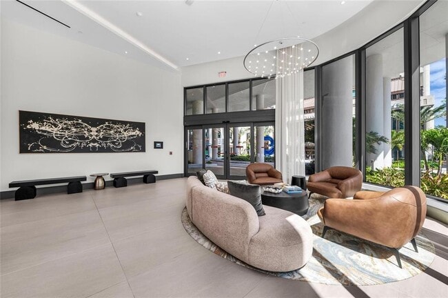 Building Photo - 275 1st Ave S