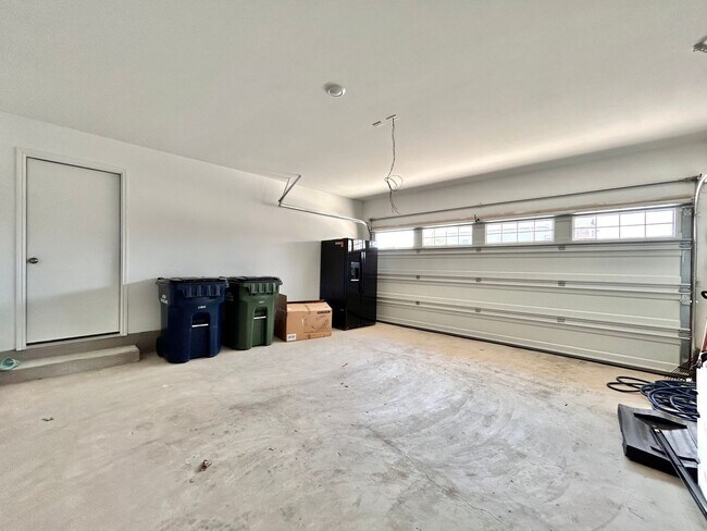 Building Photo - 3 BR / 2 BA Home for Rent in Hutto