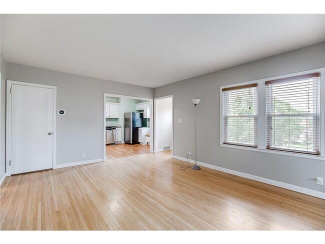 Building Photo - 1588 W Highland Pkwy