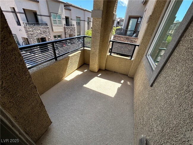 Building Photo - 326 Owens Peak Dr