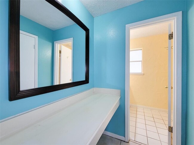 Building Photo - 16614 Cairnway Dr