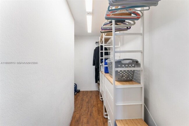 Building Photo - 1080 94th St