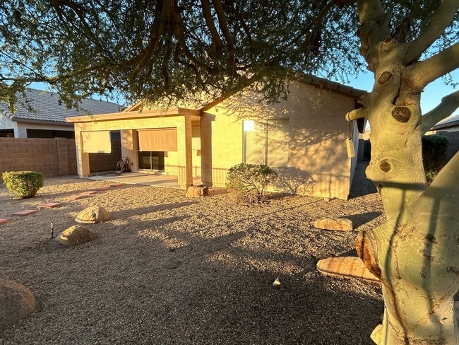 Building Photo - Beautifully Remodeled