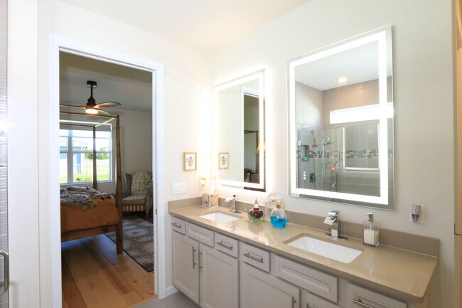 Building Photo - 13412 SW Vermillion Cir